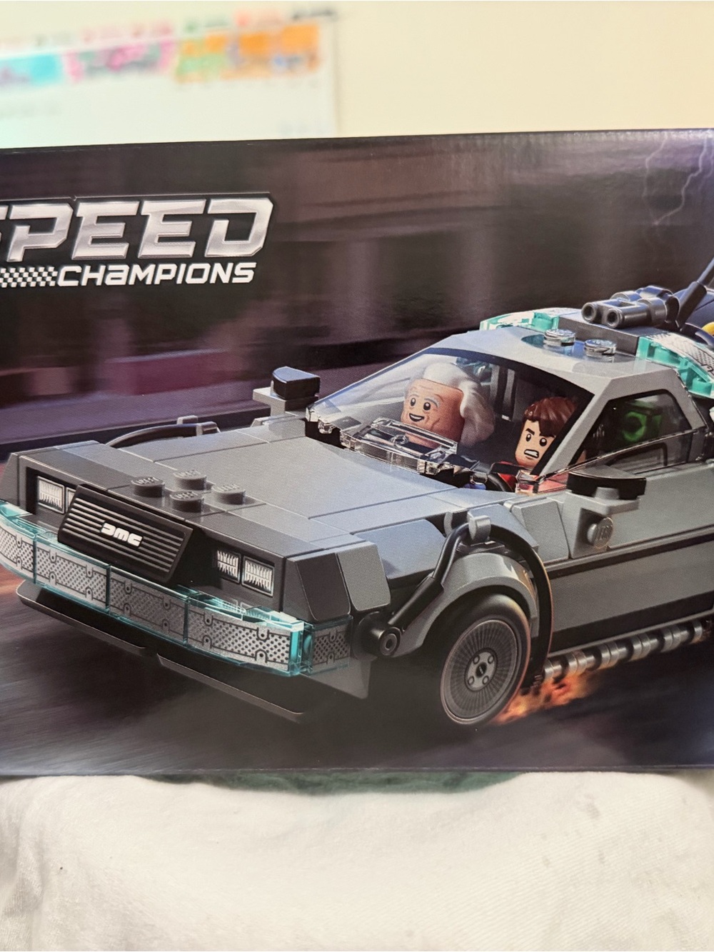 Lego Speed Champions Gray DeLorean with Translucent Teal Highlights